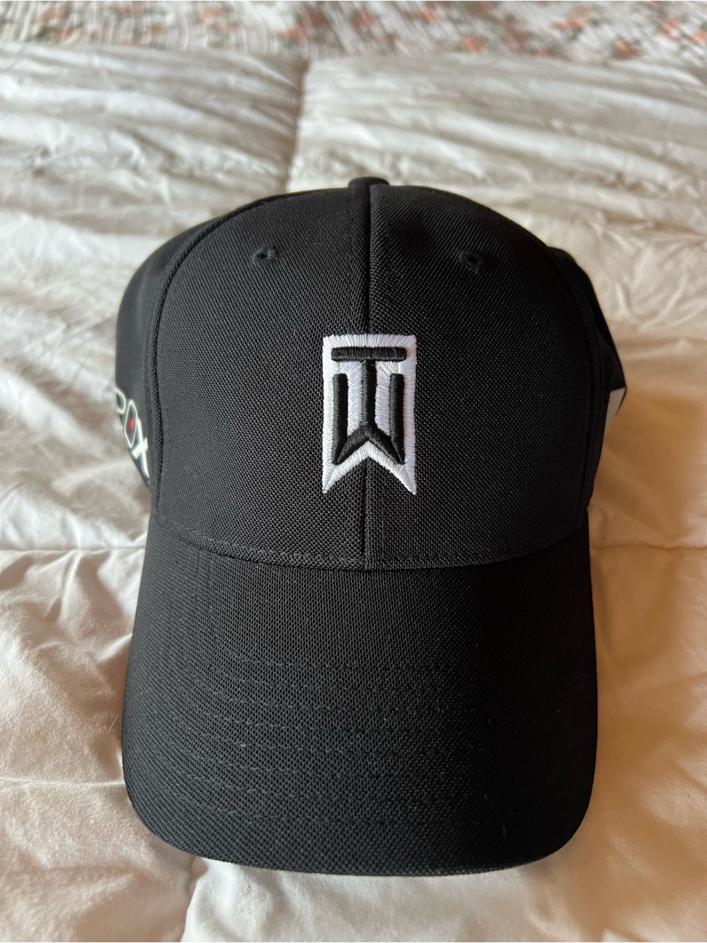 Rare 2013 Tiger Wood CollectioNike Black Baseball Cap with White Logo Embroidery